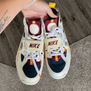 Nike Air Trainer ‘Huarache City Pride Houston’